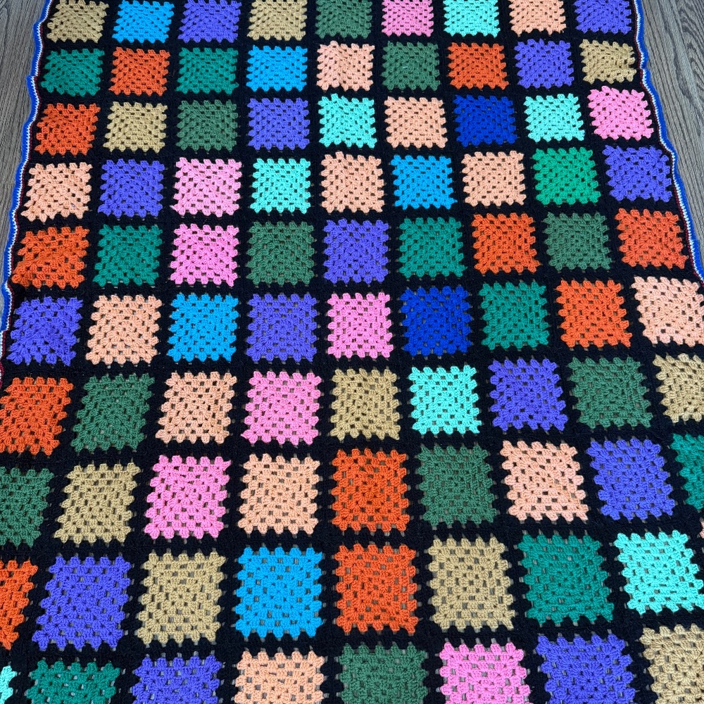 Vtg Granny Square Cottagecore Crochet Knit Colorful Blanket Afghan Handmade Cozy